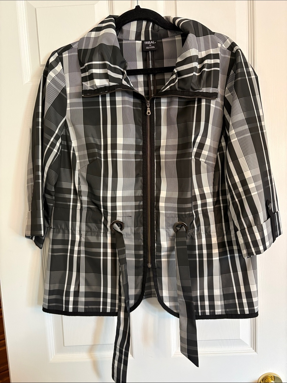 TRIBAL Black & White Plaid Zip-Front Jacket